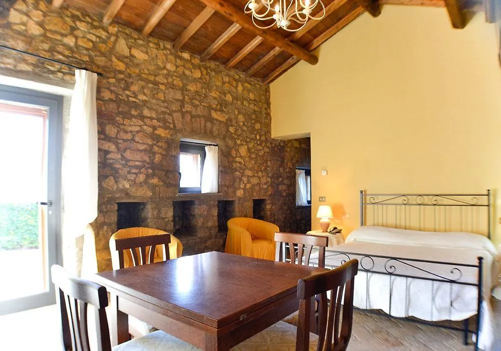 Tenuta Colfiorito-1