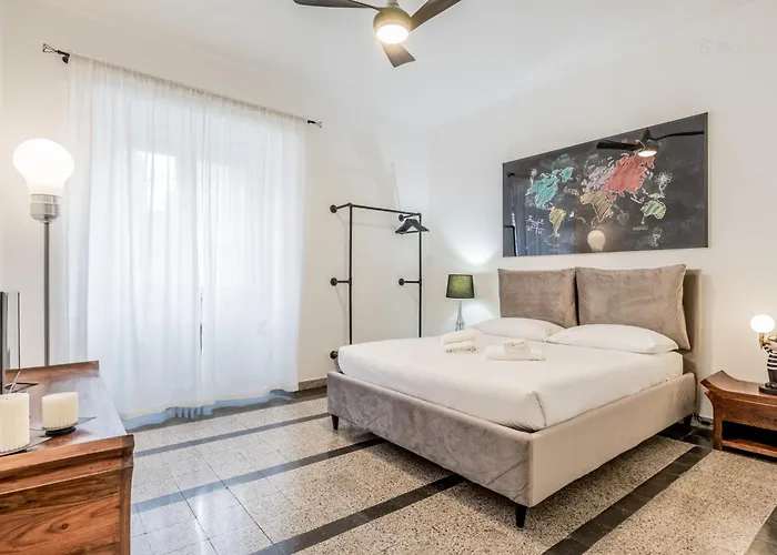 EasyTopStay - Piazza Vescovio Spazioso Trilocale